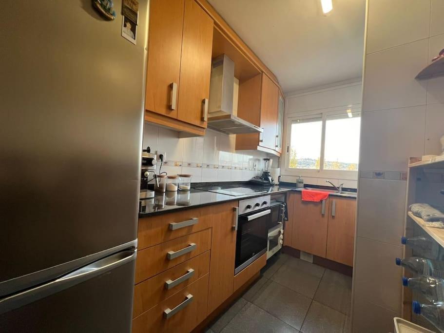 Appartamento Acogedor Piso En Terrassa Esterno foto